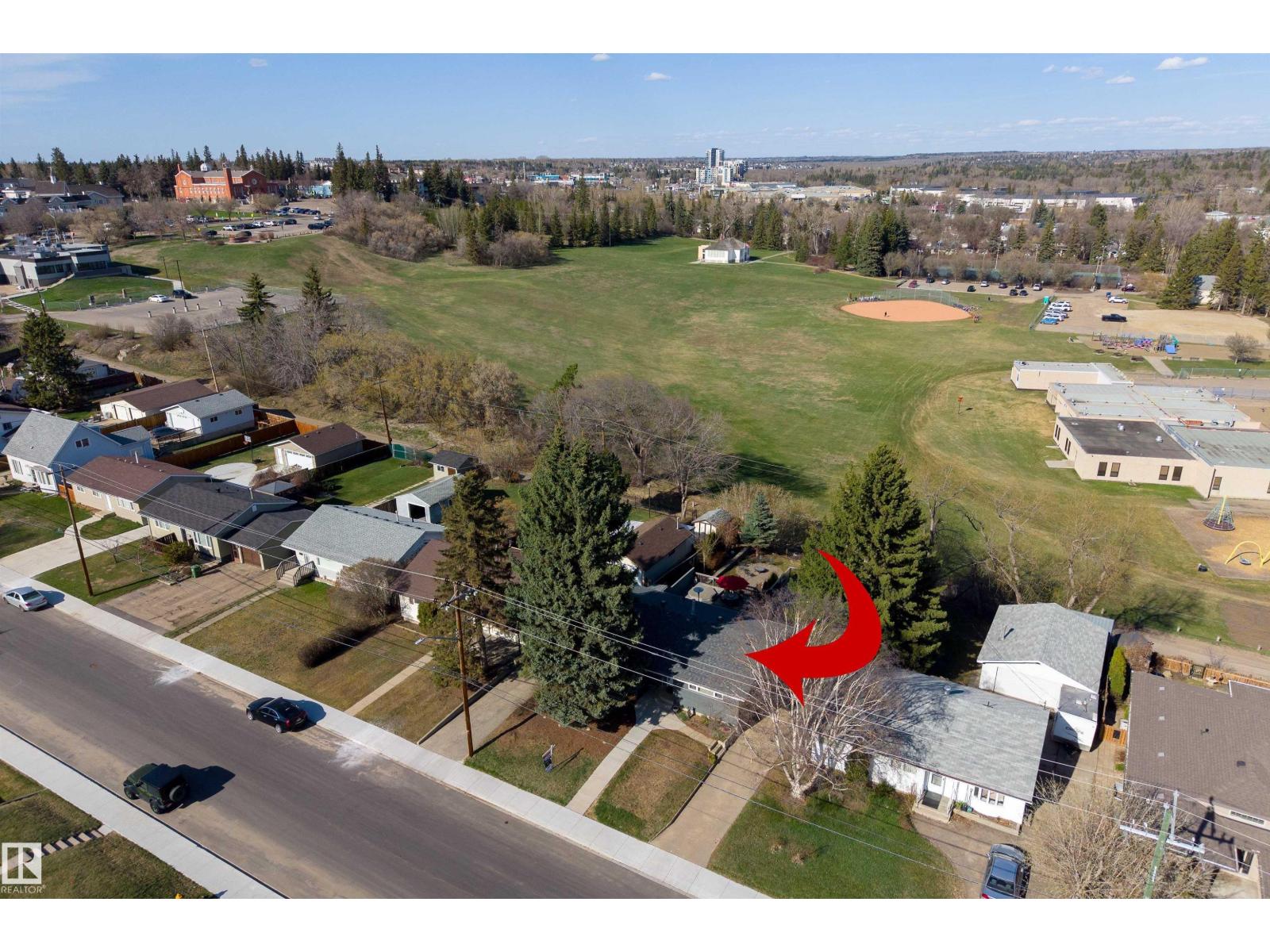 25 MOUNT ROYAL DR - 57