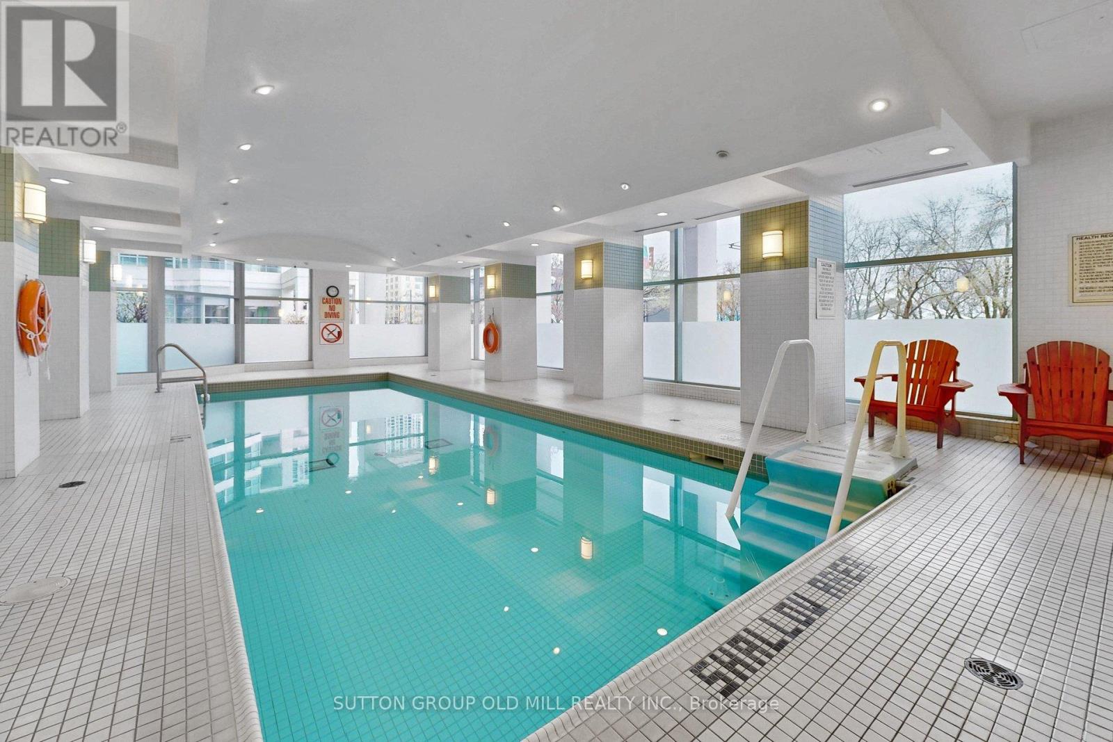 #1012 228 QUEENS QUAY W - 29