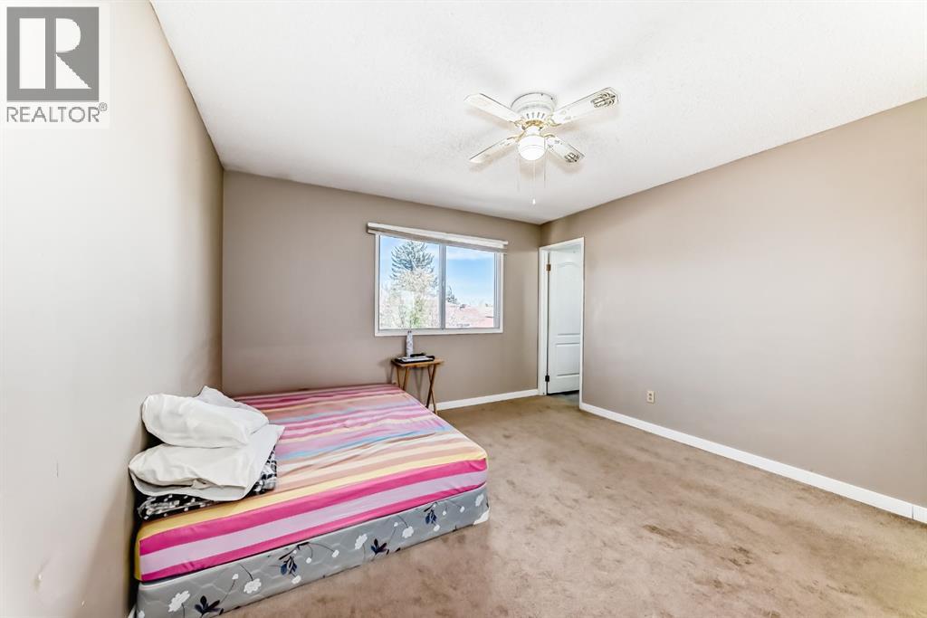 28 Rundlelawn Place NE - 13