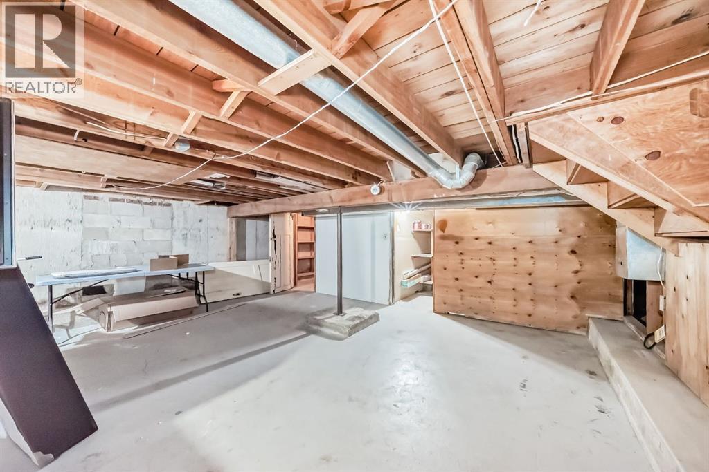 28 Rundlelawn Place NE - 31