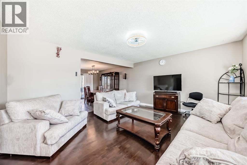 28 Rundlelawn Place NE - 11