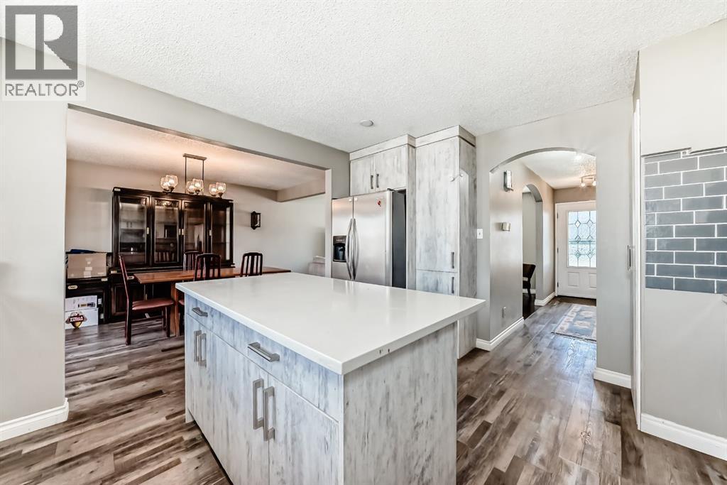 28 Rundlelawn Place NE - 7