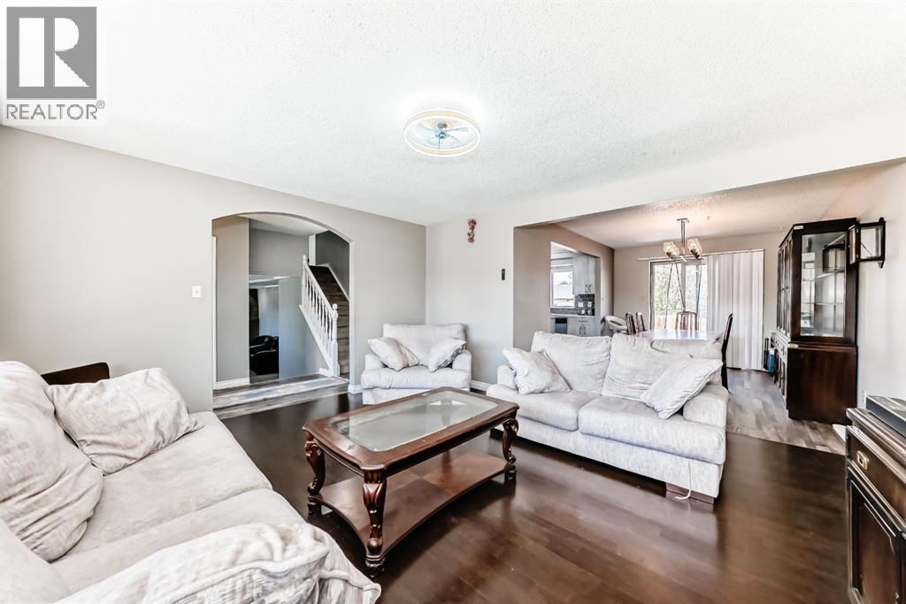 28 Rundlelawn Place NE - 12