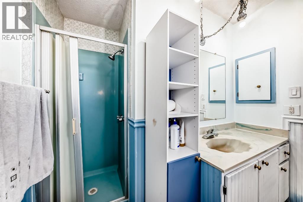 28 Rundlelawn Place NE - 15