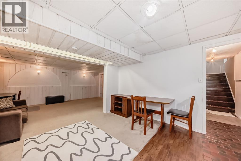 28 Rundlelawn Place NE - 27