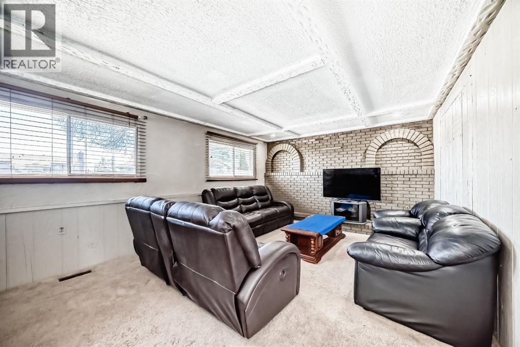 28 Rundlelawn Place NE - 20