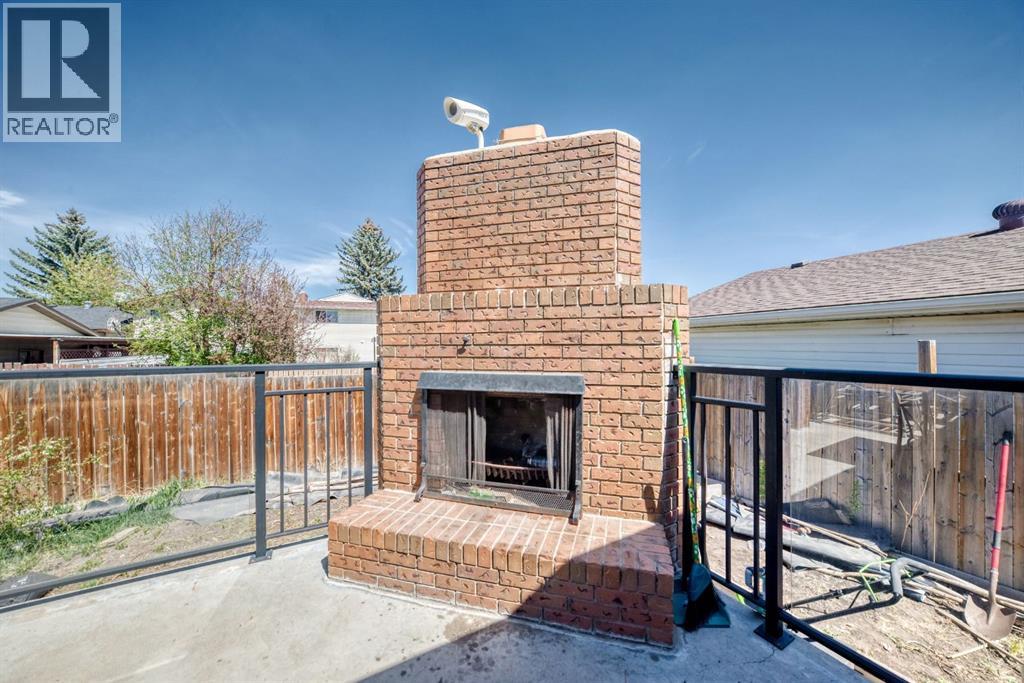 28 Rundlelawn Place NE - 39