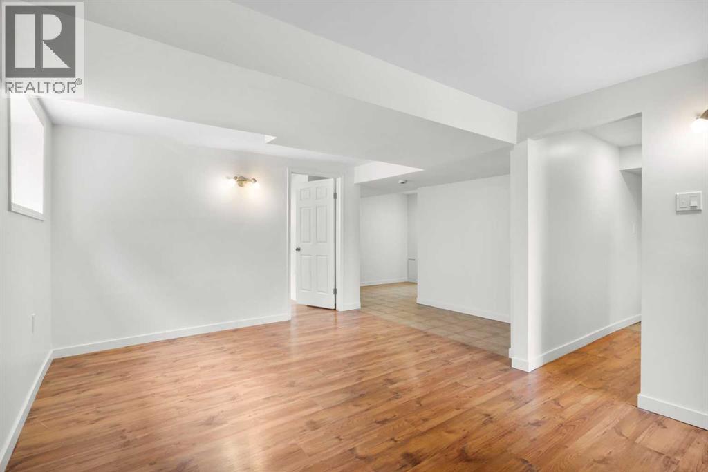 124 Bergen Crescent NW - 28