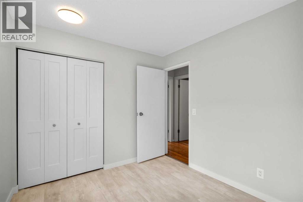 124 Bergen Crescent NW - 21
