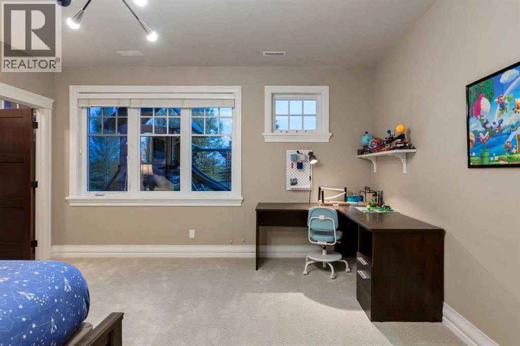 339 Leighton View - 36
