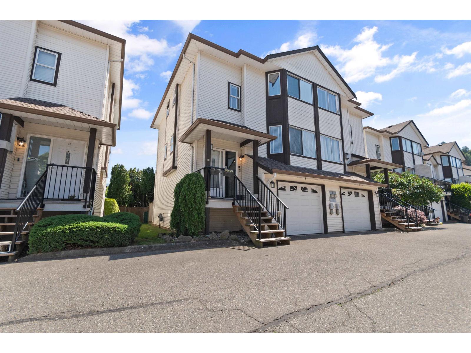 42 45740 THOMAS Road - photo 2