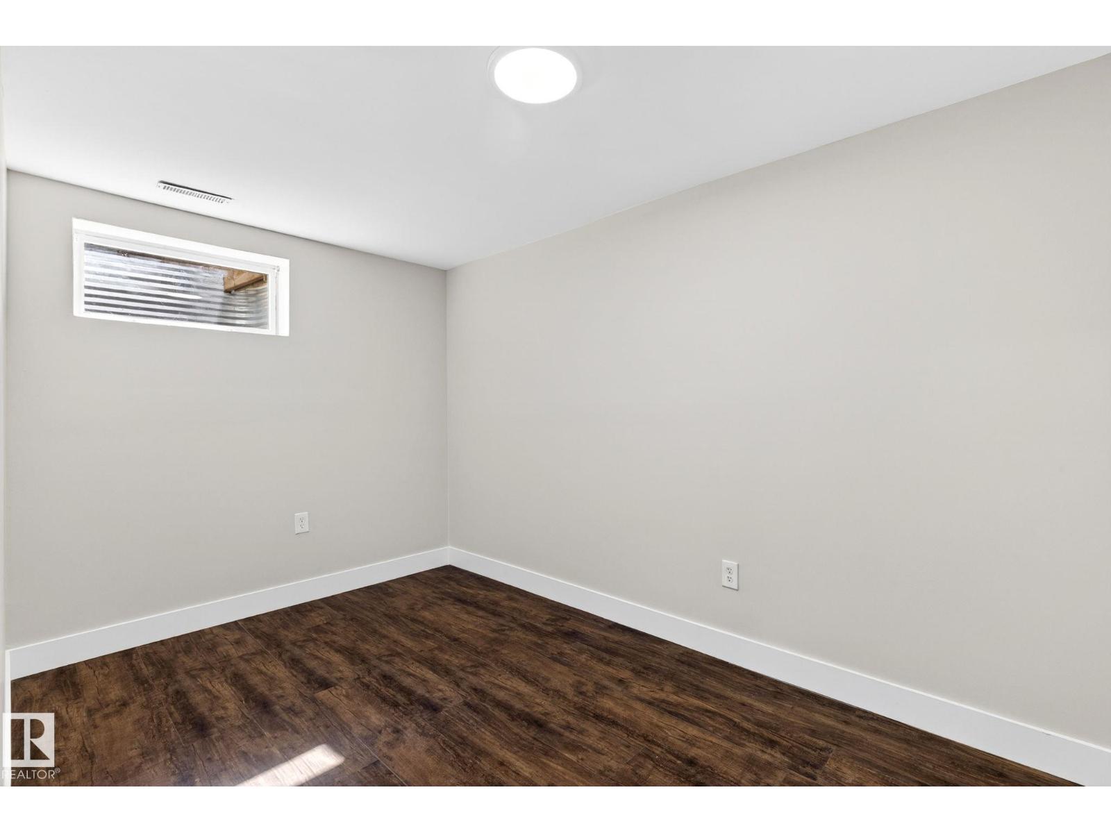 6008 97A AV NW - 44