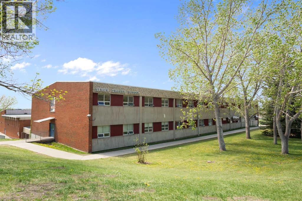 5047 Batchelor Crescent NW - 47