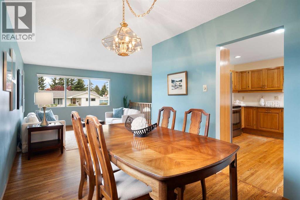 5047 Batchelor Crescent NW - 7