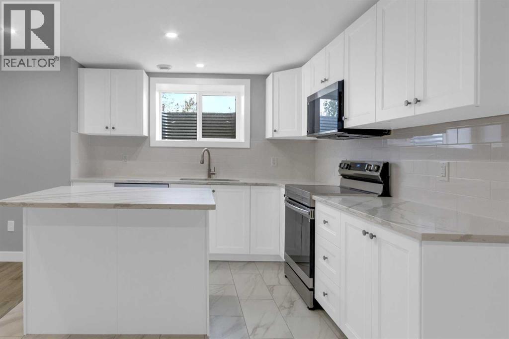 452 Queen Alexandra Way SE - 24
