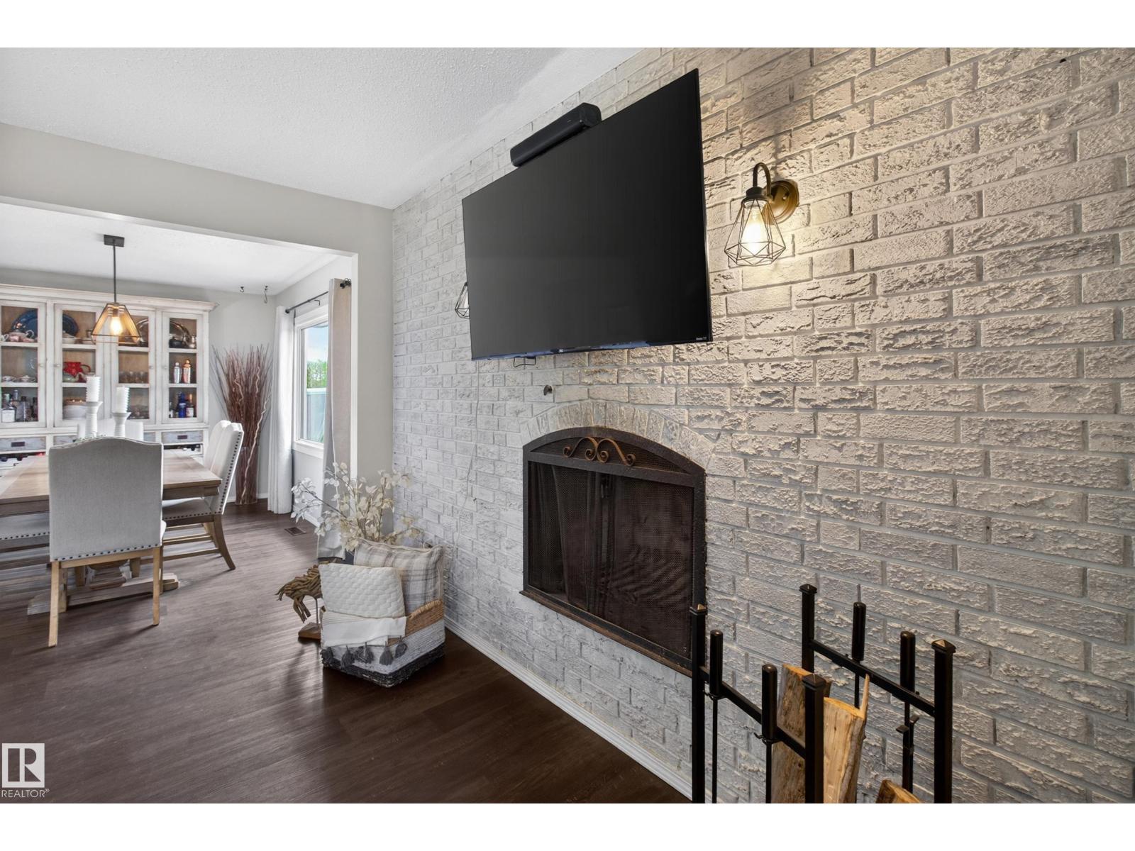 52177 RGE ROAD 215 - 21
