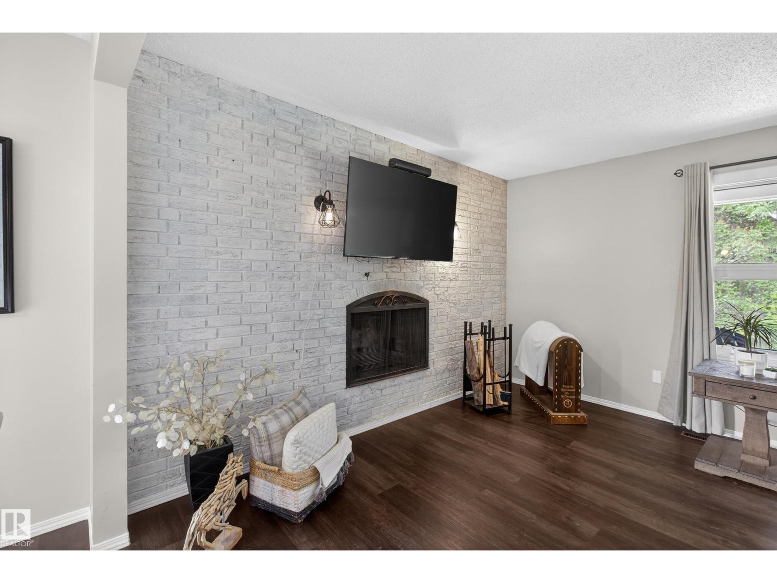 52177 RGE ROAD 215 - 22