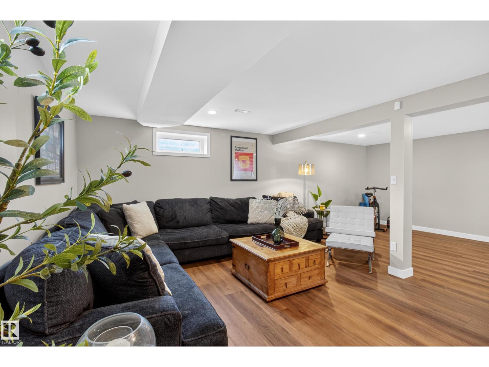 52177 RGE ROAD 215 - 36