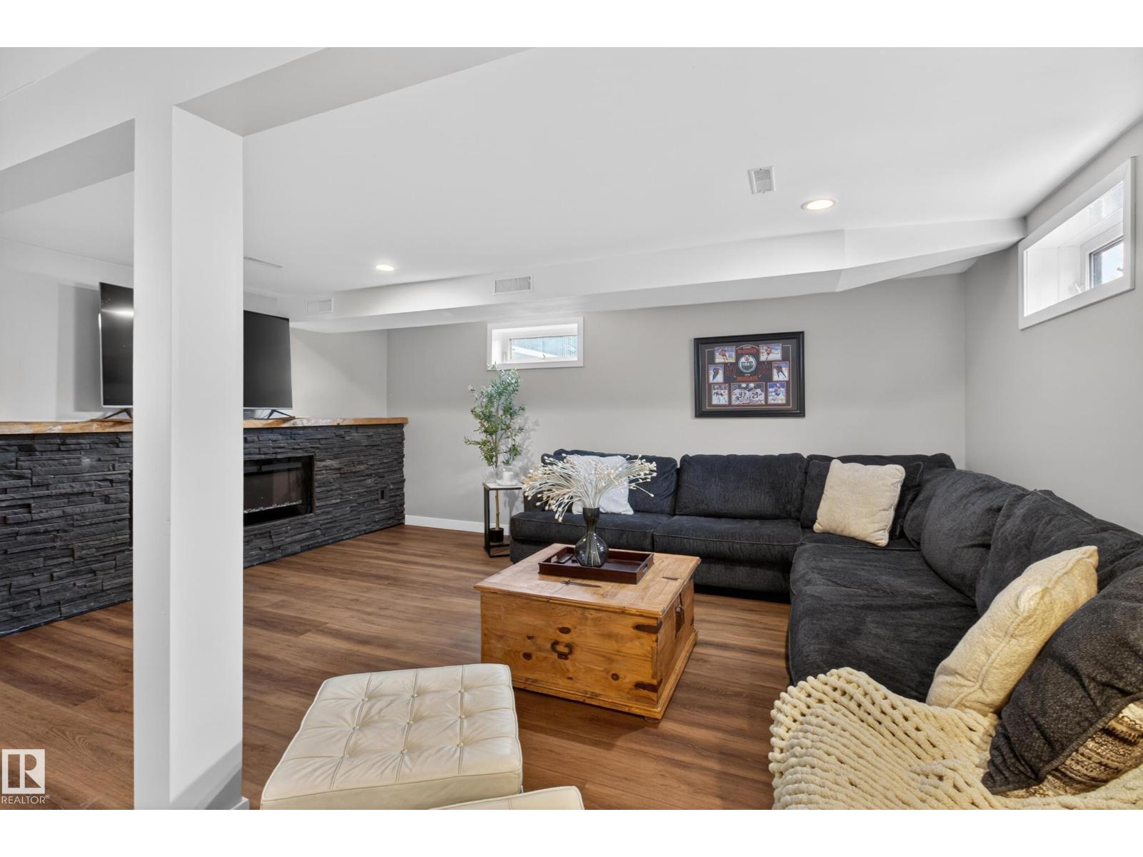 52177 RGE ROAD 215 - 38