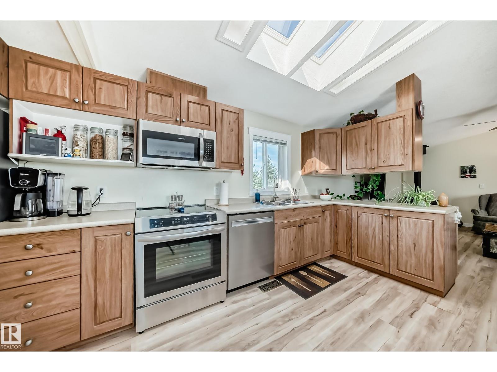 56118 RGE ROAD 240 - 12