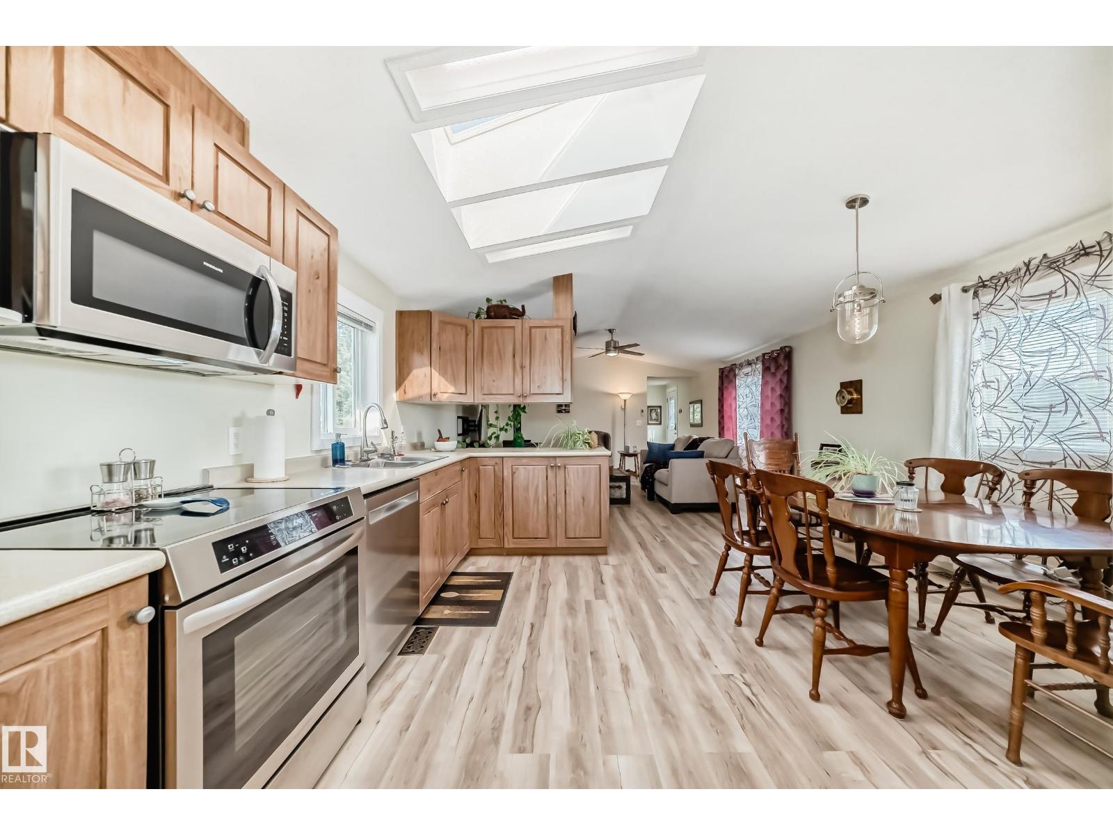 56118 RGE ROAD 240 - 16
