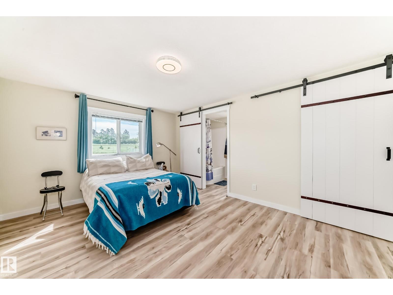 56118 RGE ROAD 240 - 21