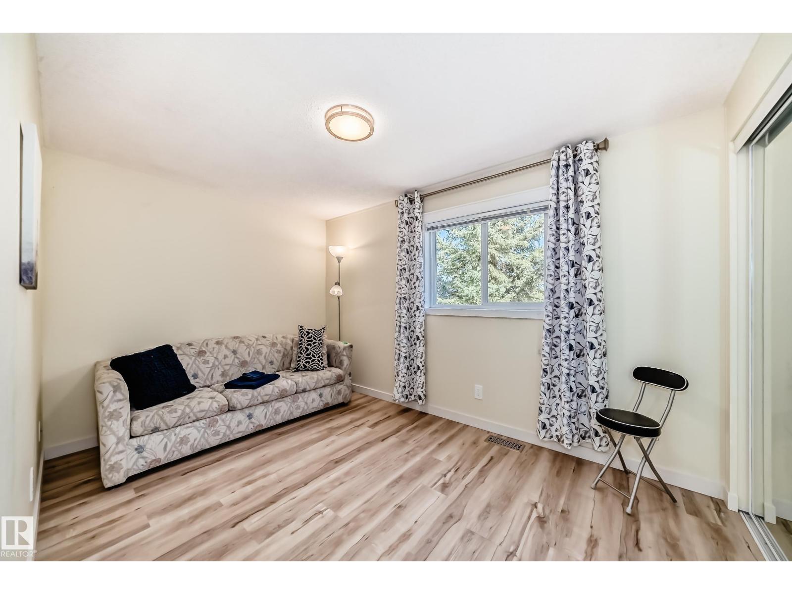 56118 RGE ROAD 240 - 29