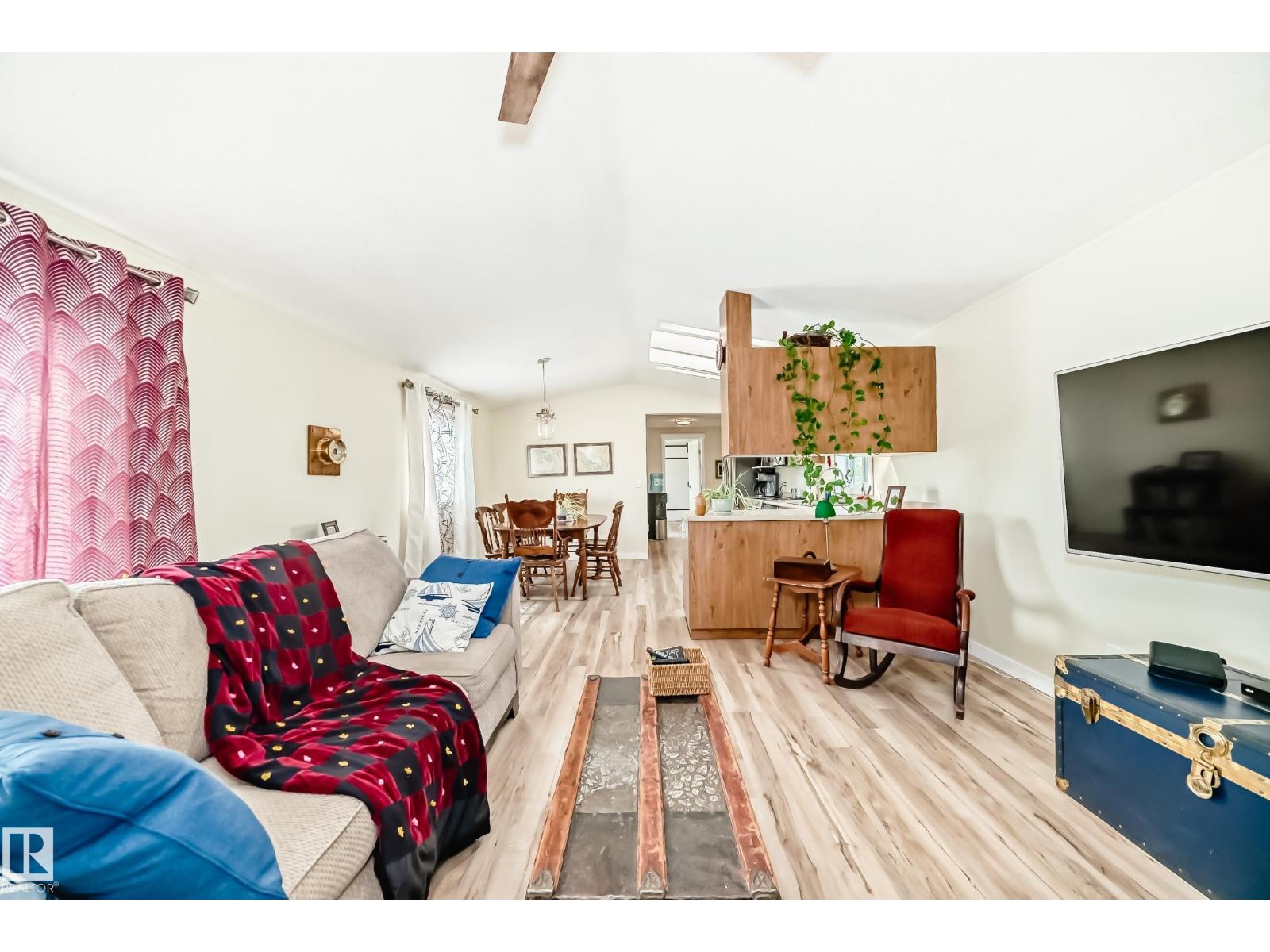 56118 RGE ROAD 240 - 7