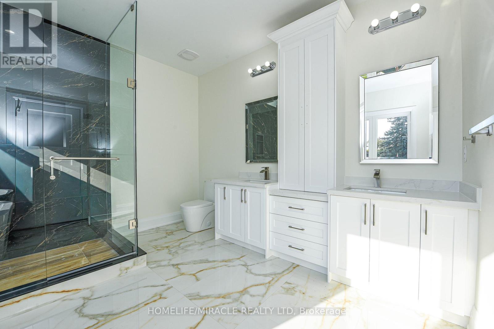 11 HILLCREST AVENUE - 42