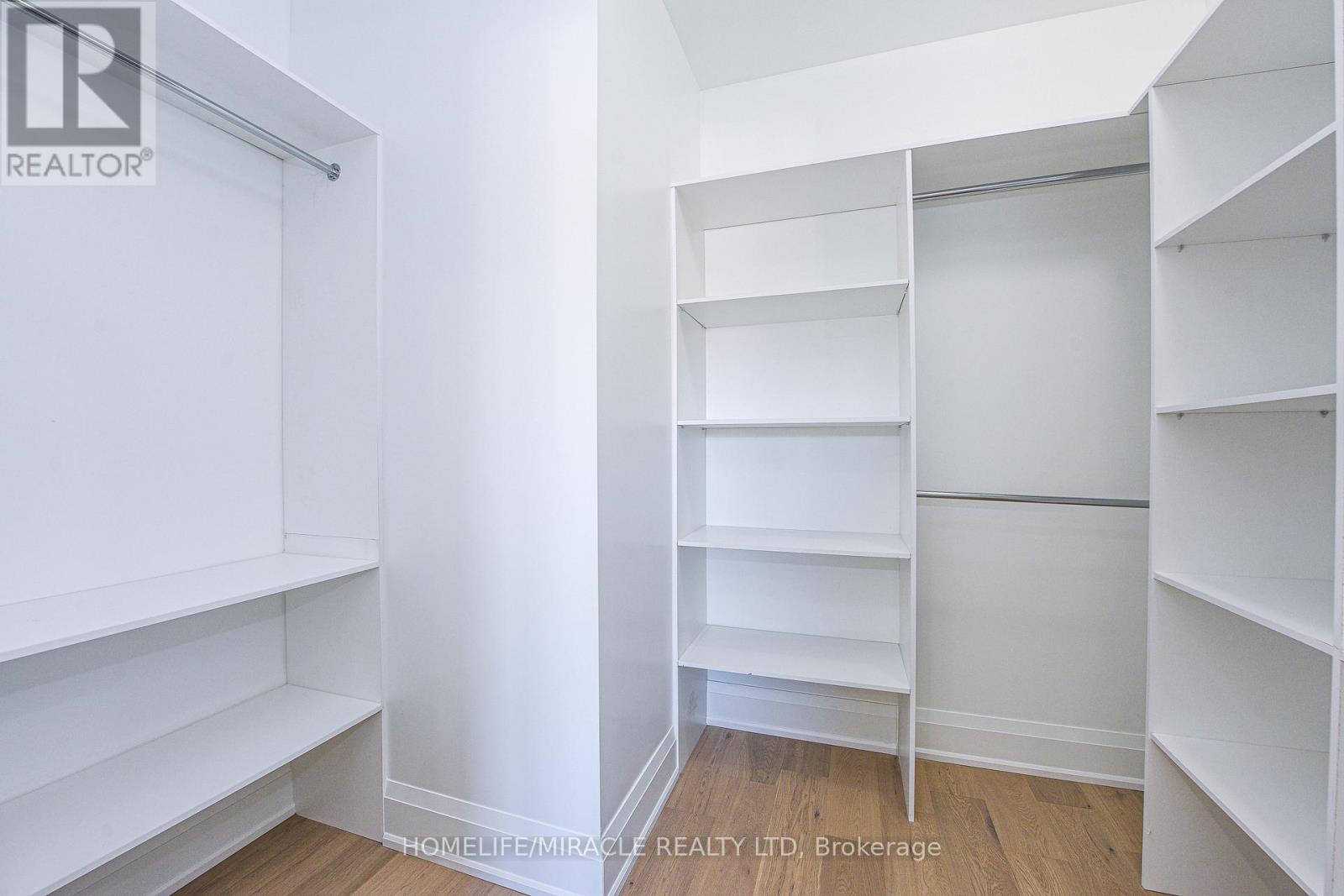 11 HILLCREST AVENUE - 40