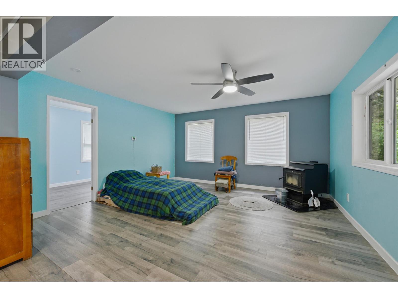 1394 6 Highway - 16