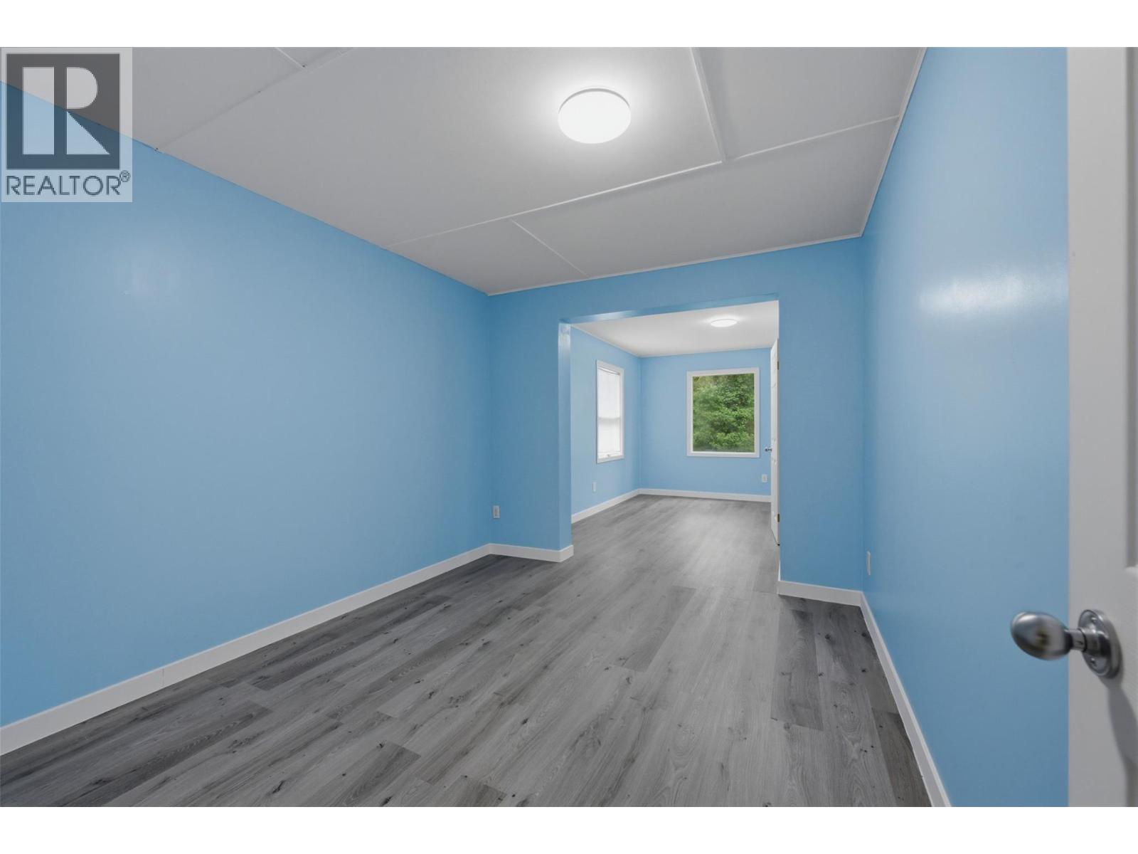 1394 6 Highway - 21