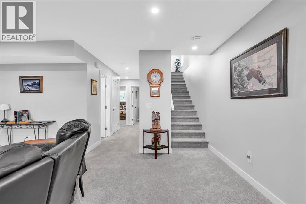 1098 Creekside Boulevard SW - 24