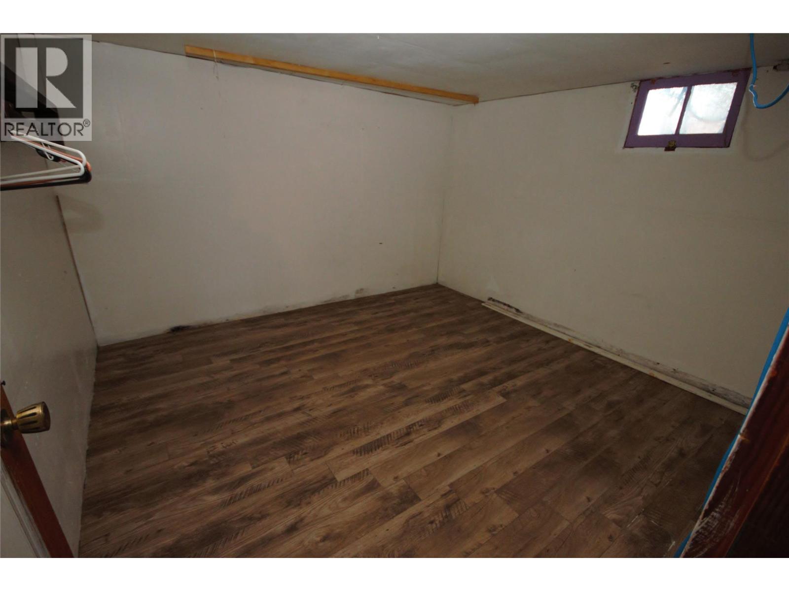6449 PARK Drive, Oliver