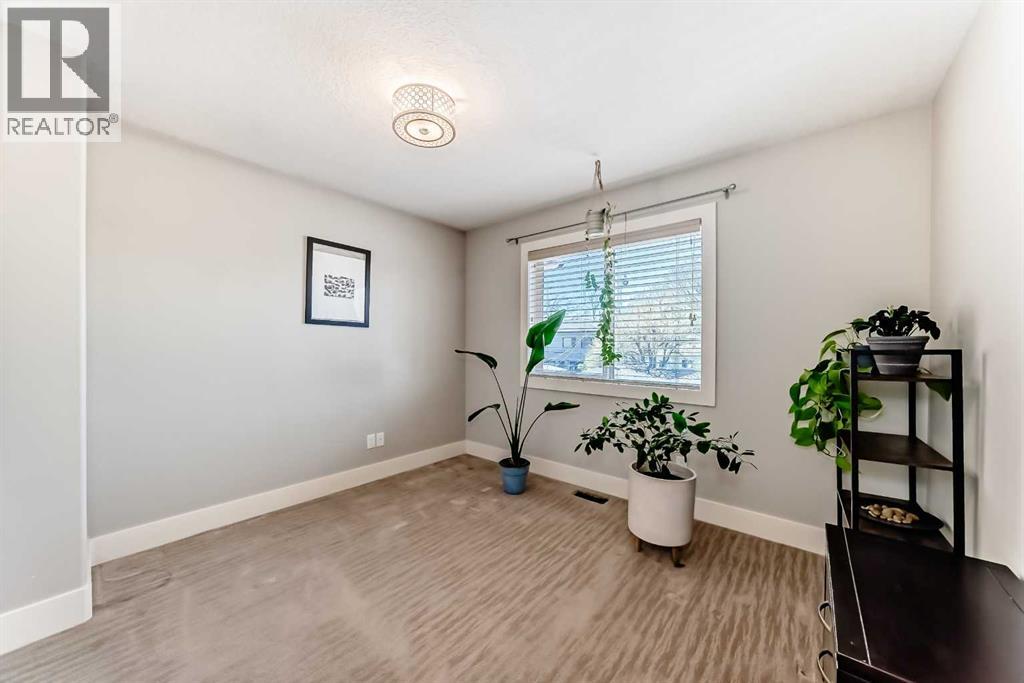 425 36 Avenue NW - 30