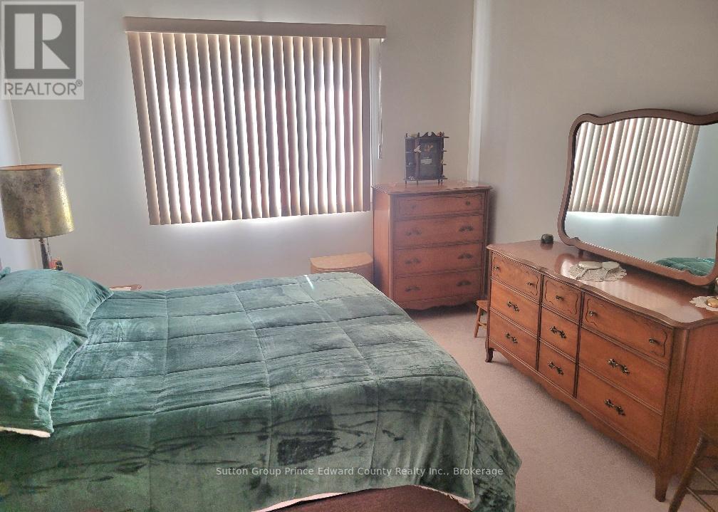 #5 16 LANE AVENUE - 16