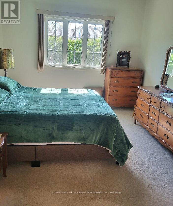 #5 16 LANE AVENUE - 18