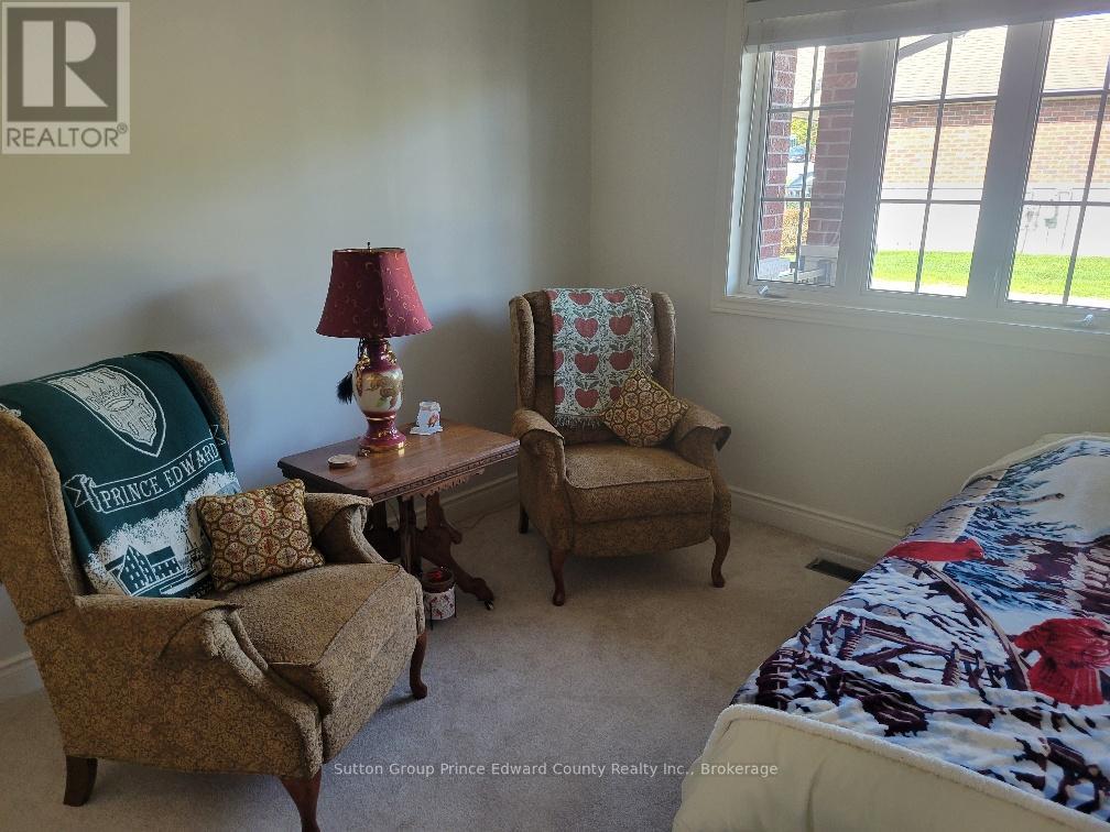 #5 16 LANE AVENUE - 20