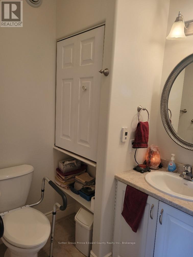 #5 16 LANE AVENUE - 39