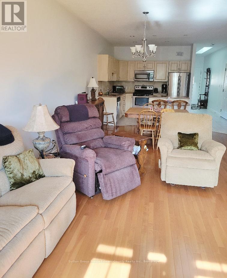 #5 16 LANE AVENUE - 8