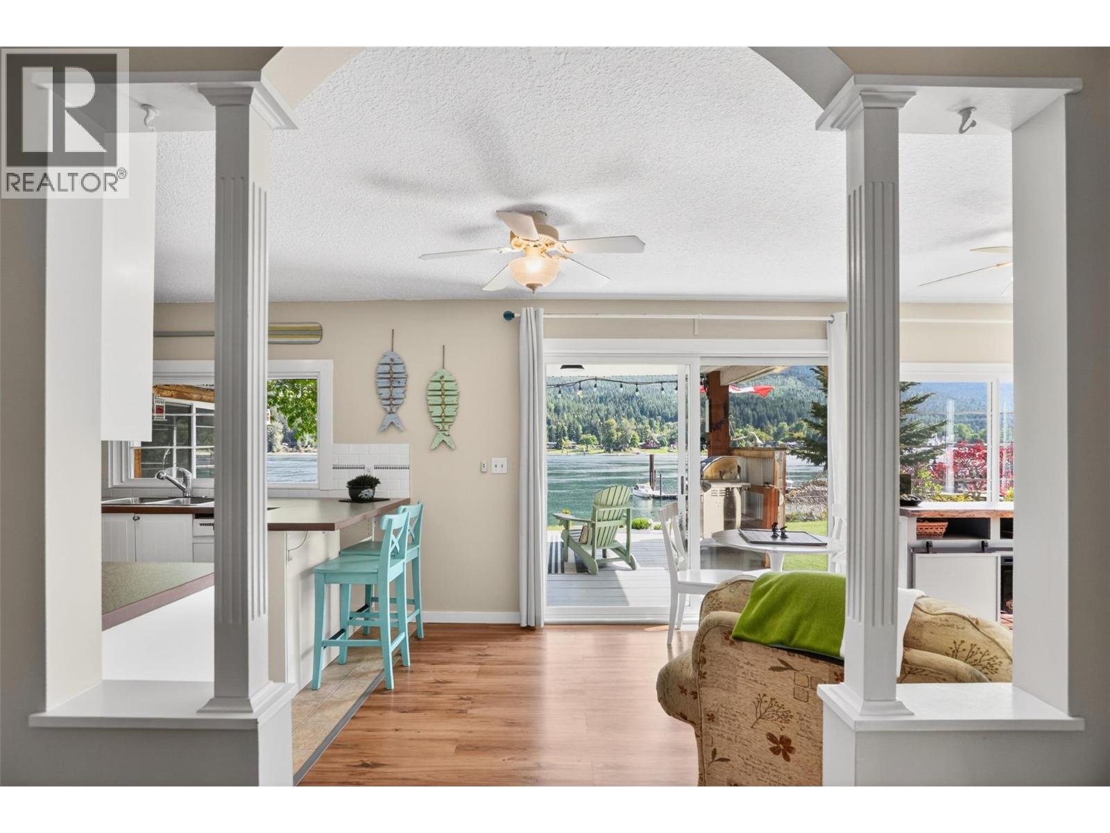 8110 & 8120 BUSK Road - 27