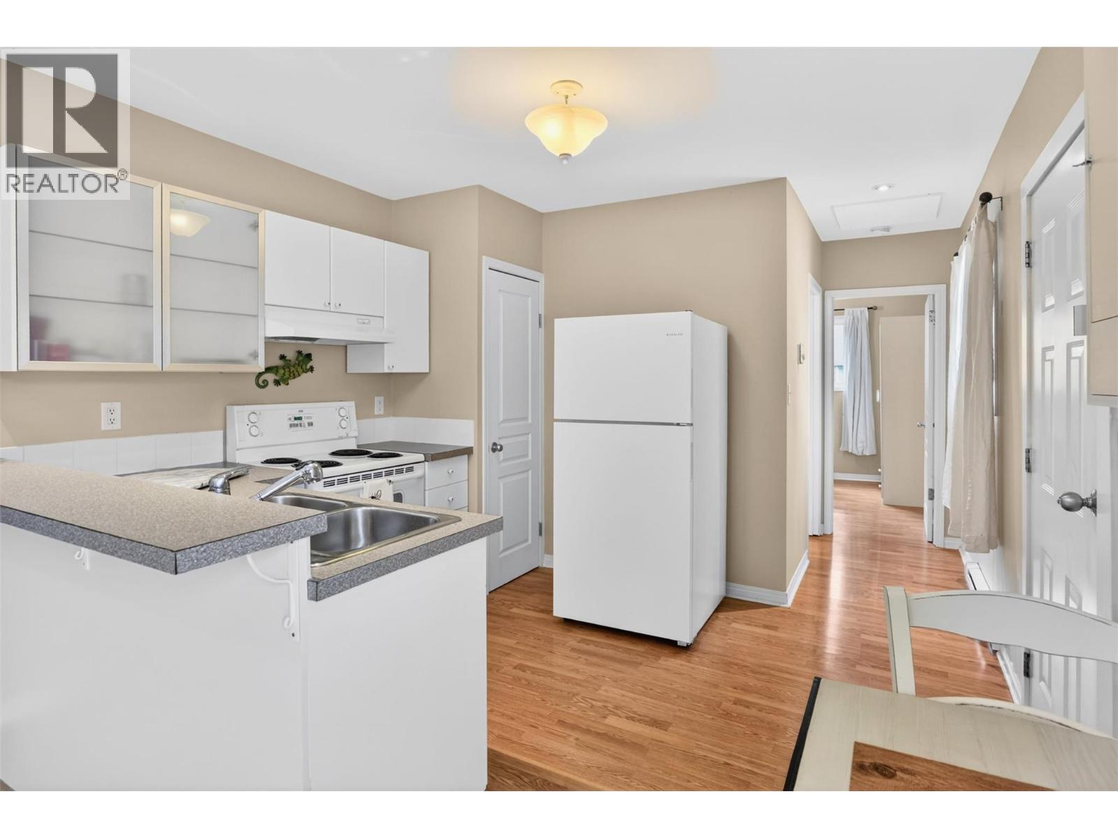 8110 & 8120 BUSK Road - 54
