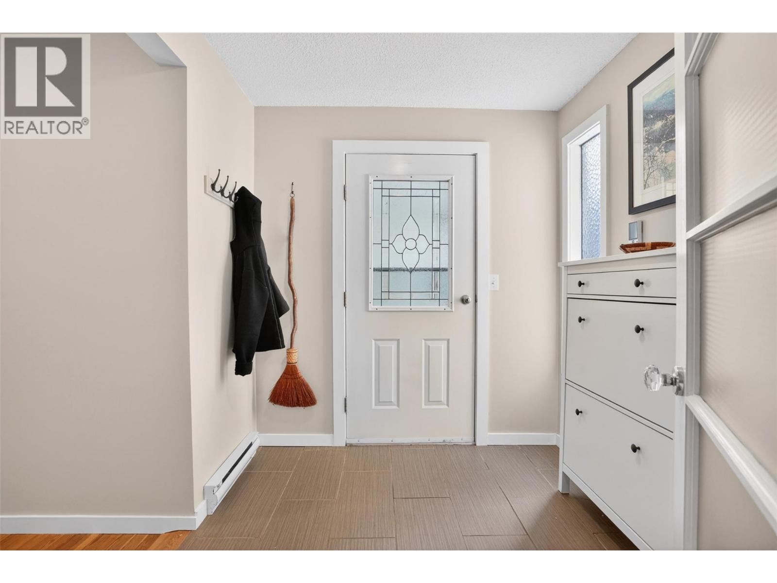 8110 & 8120 BUSK Road - 6