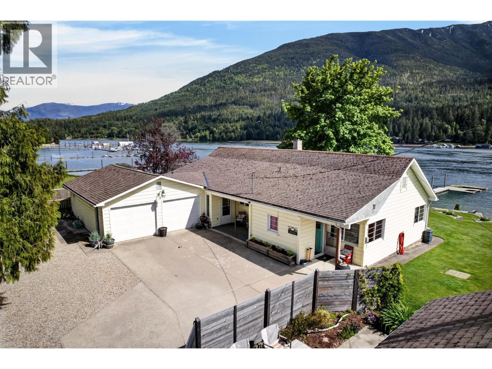 8110 & 8120 BUSK Road - 71