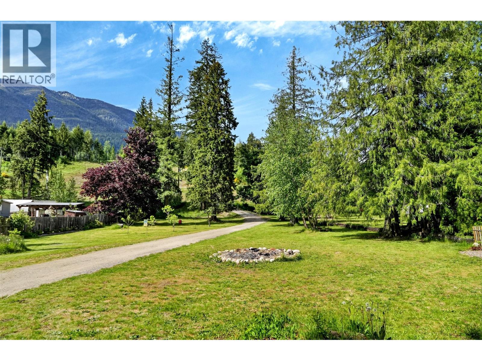 8110 & 8120 BUSK Road - 73