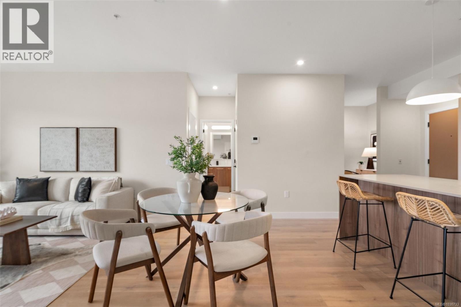 #213 2881 Leigh Rd - Image 3