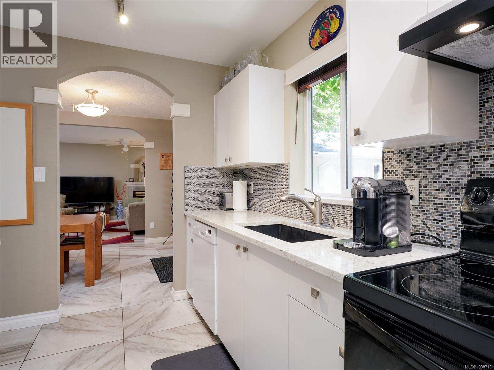 1218 Pembroke St - 10