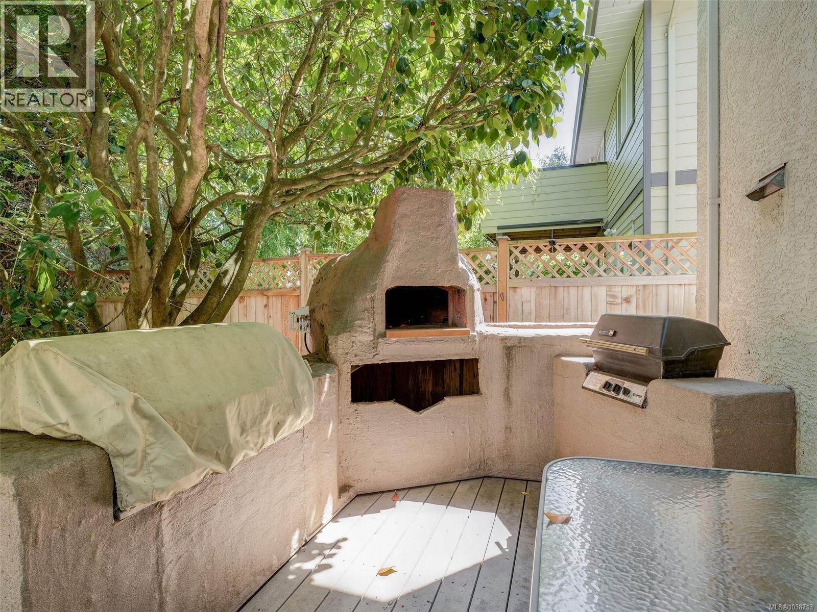 1218 Pembroke St - 29