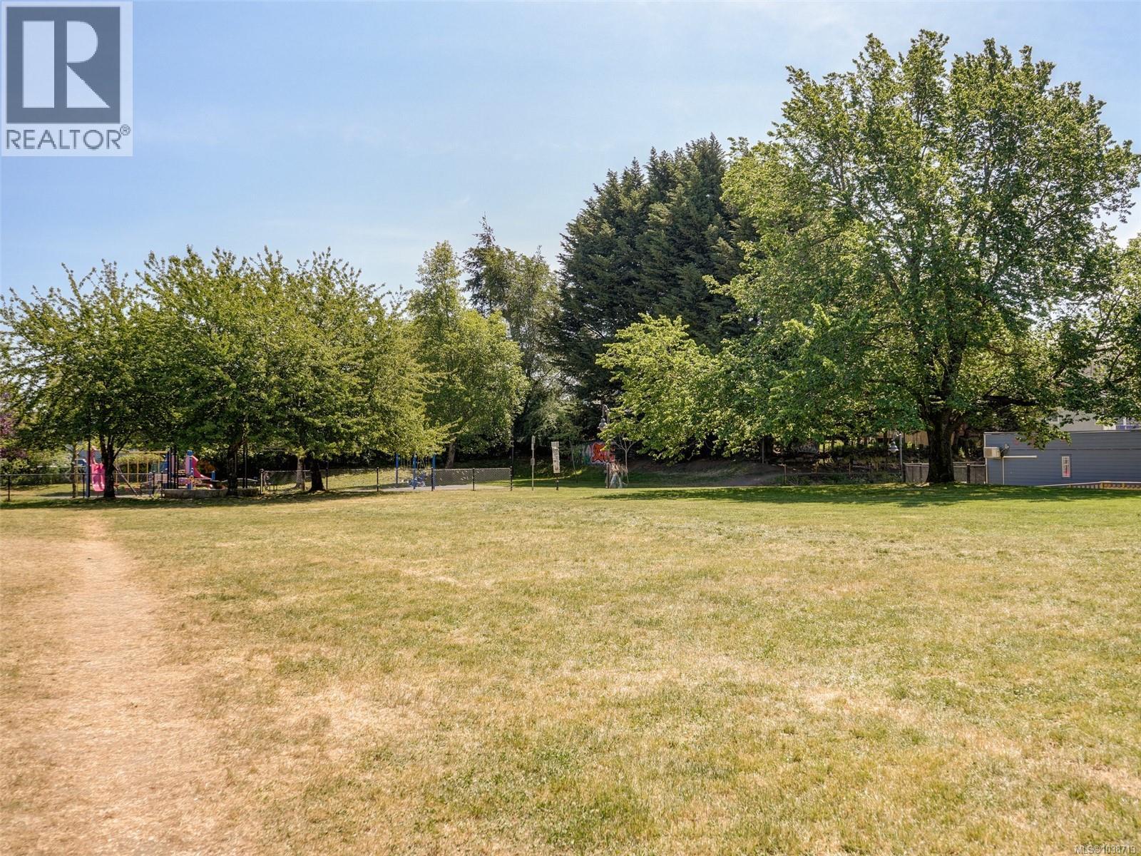 1218 Pembroke St - 35