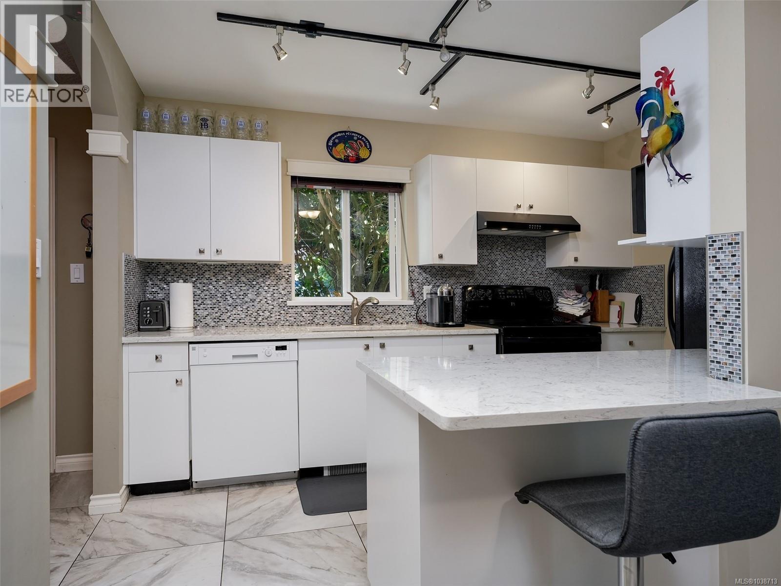 1218 Pembroke St - 8